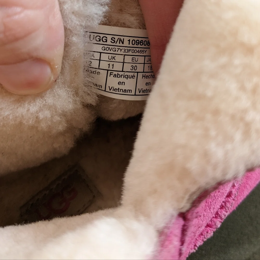 UGG Keelan kids pink suede fur lined boots
